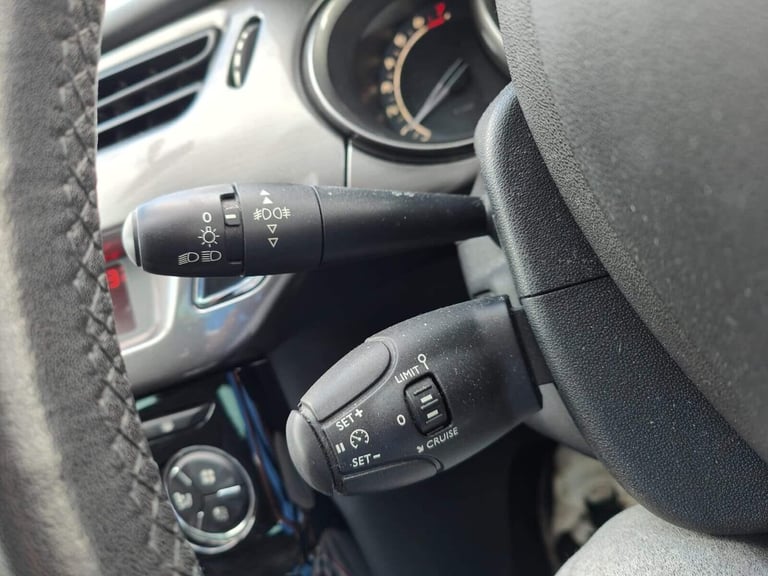 2010 Citroen C3 1.6 VTi Exclusive Auto Euro 5 5dr Hatchback Petrol Automatic