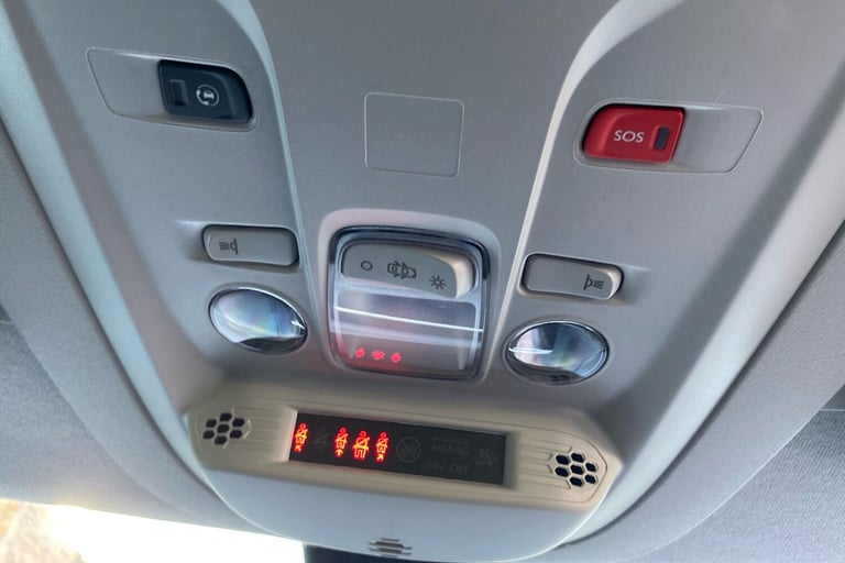  Vauxhall Combo Life 1.2 Turbo Elite MPV 5dr Petrol Auto Euro 6 s/s 130 Ps