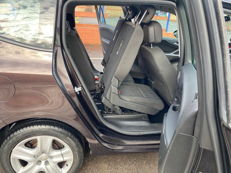 2014 Vauxhall Zafira Tourer 2.0 CDTi Exclusiv Auto Euro 5 5dr MPV Diesel Automatic