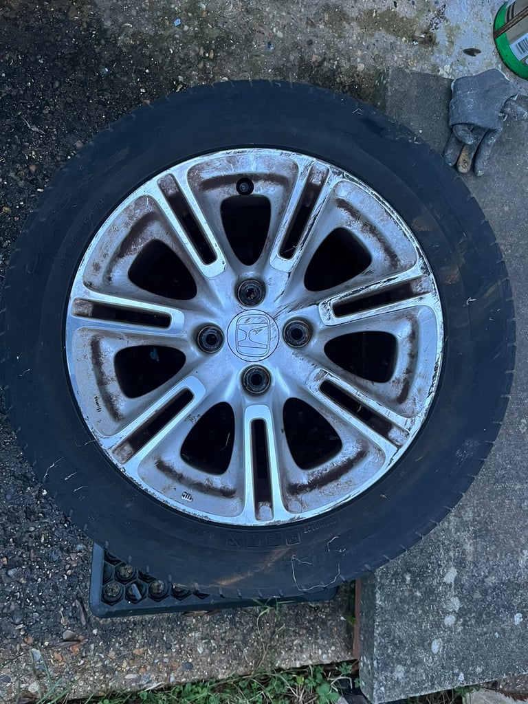 image for Honda alloy wheel with tyre