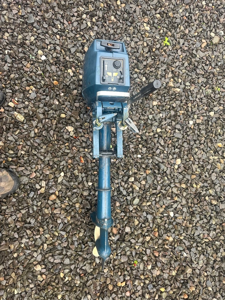 Tohatsu 2.5hp Outboard Motor 2 Stroke Short Shaft Inflatable Fishing Boat Engine. 