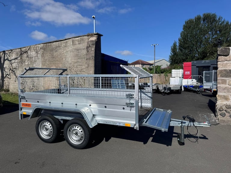 BRAND NEW 8,7ft x 4,2ft TWIN AXLE TRAILER WITH 40CM MESH