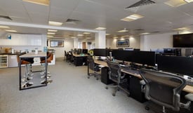 (Mayfair) Private Offices: 3 to 30 desks | Serviced Rental