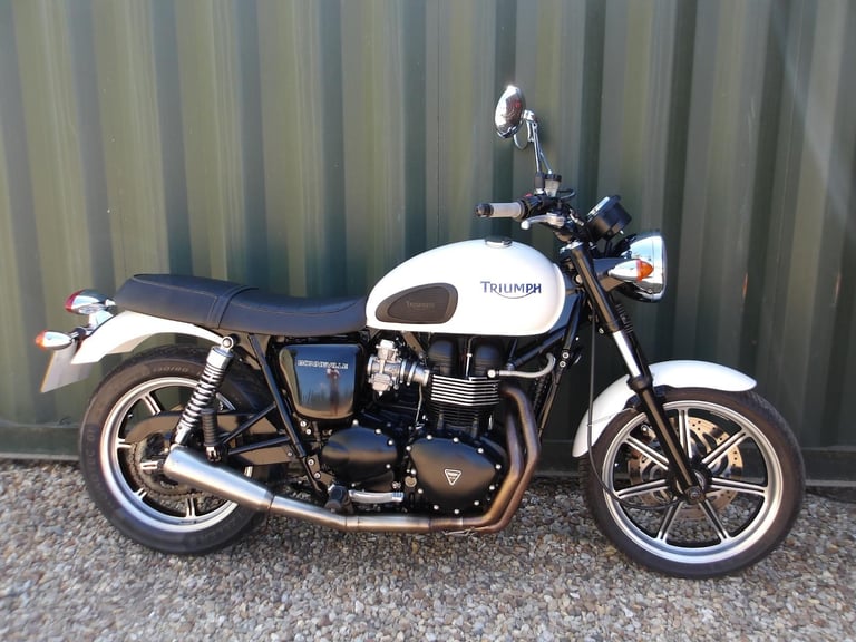 Triumph Bonneville 865cc EFi 2009, Service History, * UK Delivery *