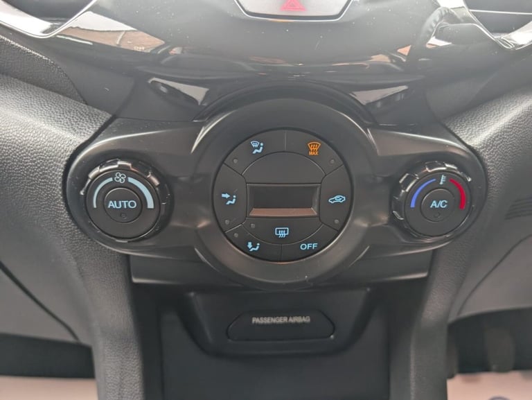 2016 Ford Ecosport 1.5 TDCi Titanium SUV 5dr Diesel Manual 2WD Euro 6 (95 ps) HATCHBACK Diesel Ma...