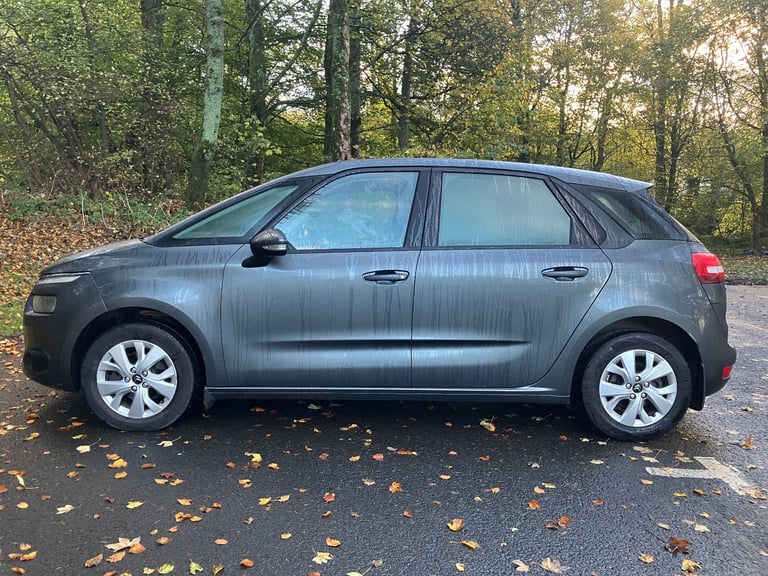 STUNNING 2016 CITROEN C4 PICASSO 1.6BlueDHi VTR+ 5 door EAT6. AUTOMATIC. MOT May-2026. FSH