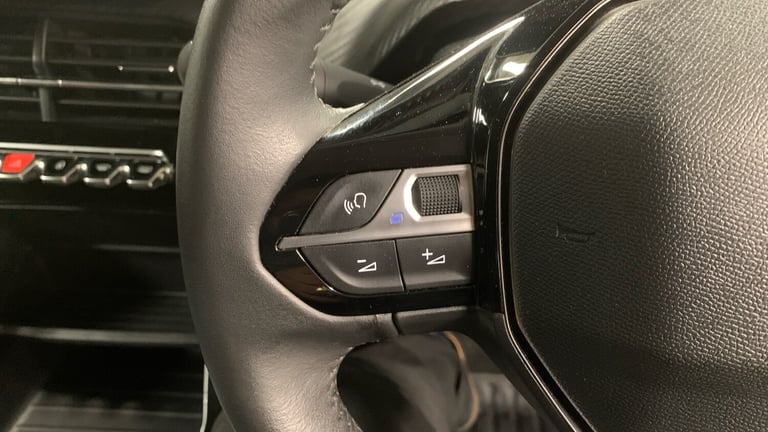 2022 Peugeot 2008 1.2 PureTech Active Premium + SUV 5dr Petrol Manual Euro 6 (s/s) (100 ps) SUV P...