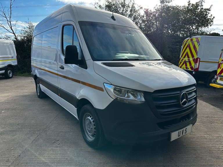 2021 Mercedes-Benz Sprinter 3.5t L2H2 Progressive 7 TONNE GTW UTILITY WORKSHOP VAN PANEL VAN Dies...