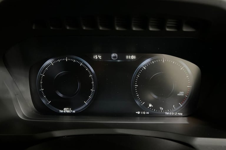 2020 69 VOLVO XC90 2.0 B5 MHEV MOMENTUM SUV 5DR DIESEL HYBRID AUTO 4WD EURO 6 (S