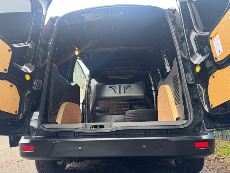  Ford Transit Connect 1.5 EcoBlue 120ps LIMITED VAN!+AIR CON!+LONG WHEEL