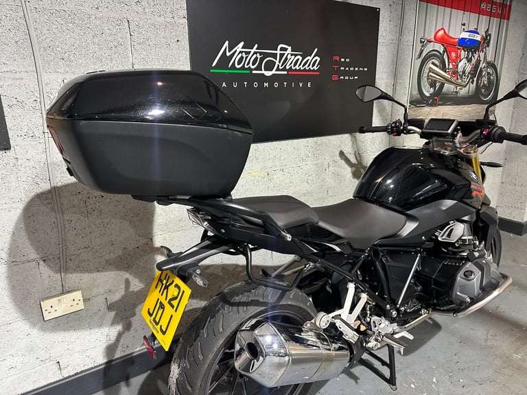 BMW R 1250 R SE, 2021 Full BMW service History
