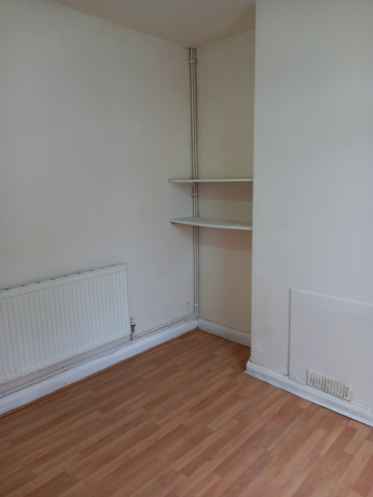 **LET BY** 2 BEDROOM HOME - BROOM STREET - NO DEPOSIT