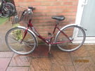 ladies raleigh caprice 3 speed town bike with basket and lights £70