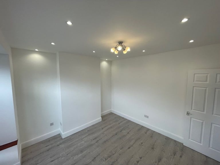 Detached house: 2 bedrooms, great condition