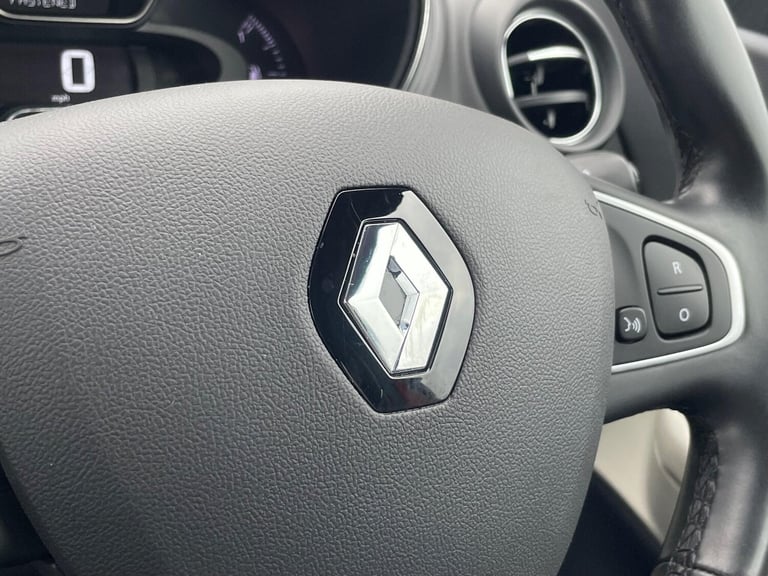 2018 Renault Captur 0.9 TCe ENERGY GT Line Euro 6 (s/s) 5dr HATCHBACK Petrol Manual