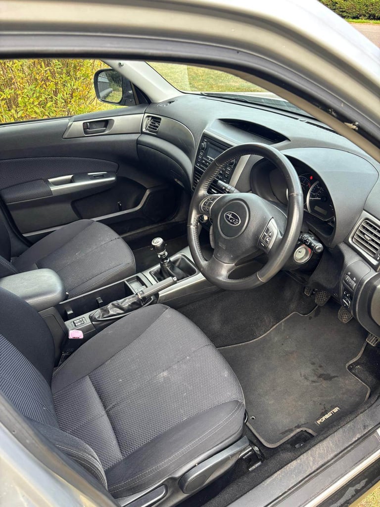 Subaru, FORESTER, Estate, 2011, Manual, 1998 (cc), 5 doors