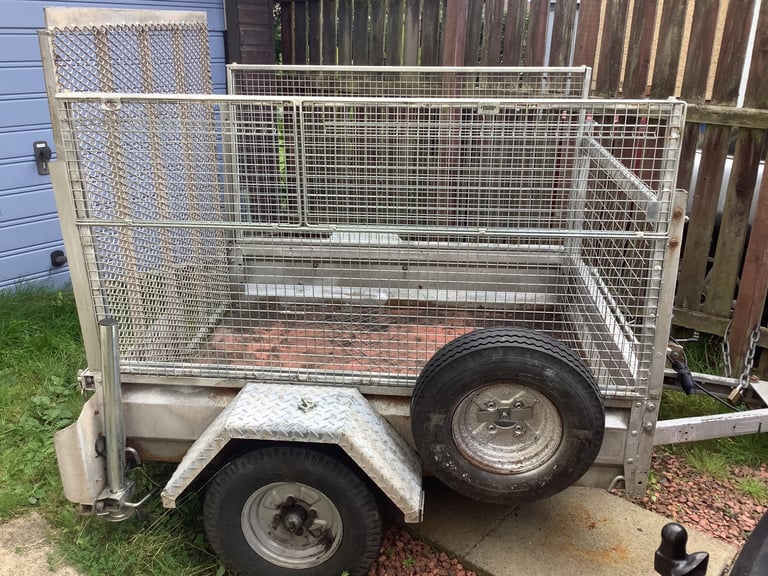 TRAILER FULLY GALVANISED HIGH SIDES 700 KILO RATED.