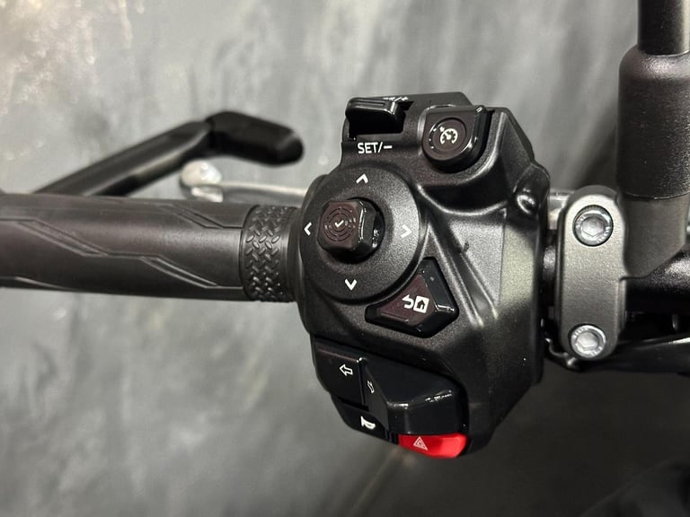 2024 Yamaha MT-09 900 Hyper-naked Euro 5