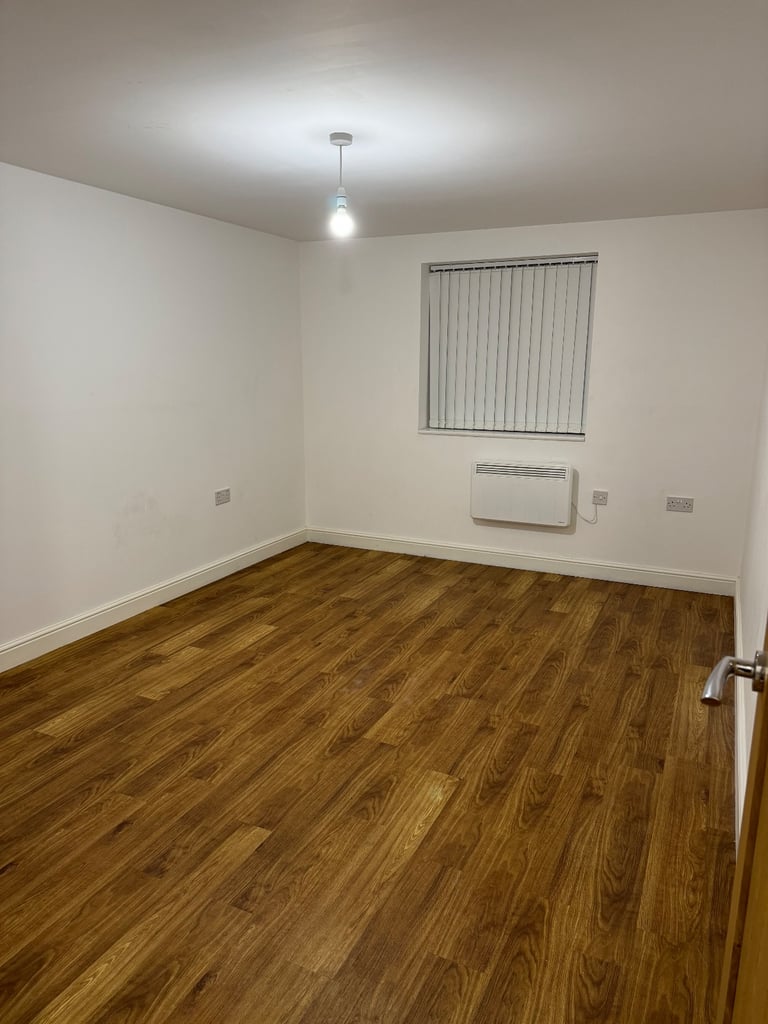 2 bed flat for rent 