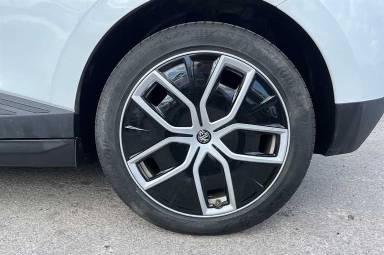 2023 MG MG4 64kWh Trophy Long Range Hatchback 5dr Electric Auto (203 ps) Hatchback Electric Autom...