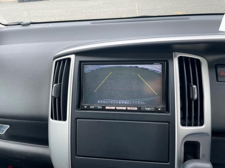 2010 Nissan Serena 2.0 PETROL AUTOMATIC 8 SEATER VERY LOW MILES ULEZ COMPLIANT