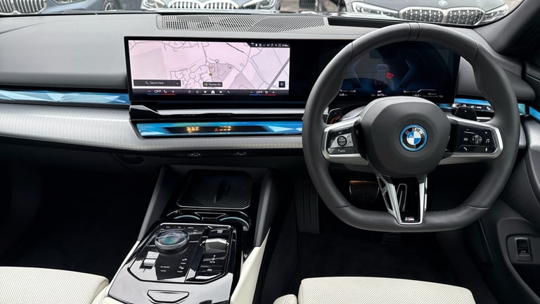 2025 BMW 5 Series 530e M Sport Pro 4dr Auto Saloon Saloon Hybrid Automatic