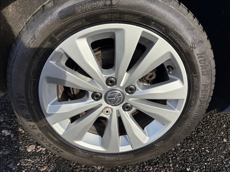 2016 Volkswagen Golf SE 1.6 TDI 110PS 5Spd Man Estate Diesel Manual