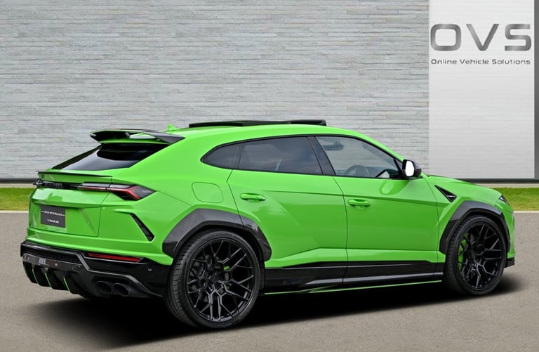 LAMBORGHINI URUS [URBAN NERO] 4.0T V8 BI-TURBO PETROL AUTO 4X4 2022 [71] GREEN