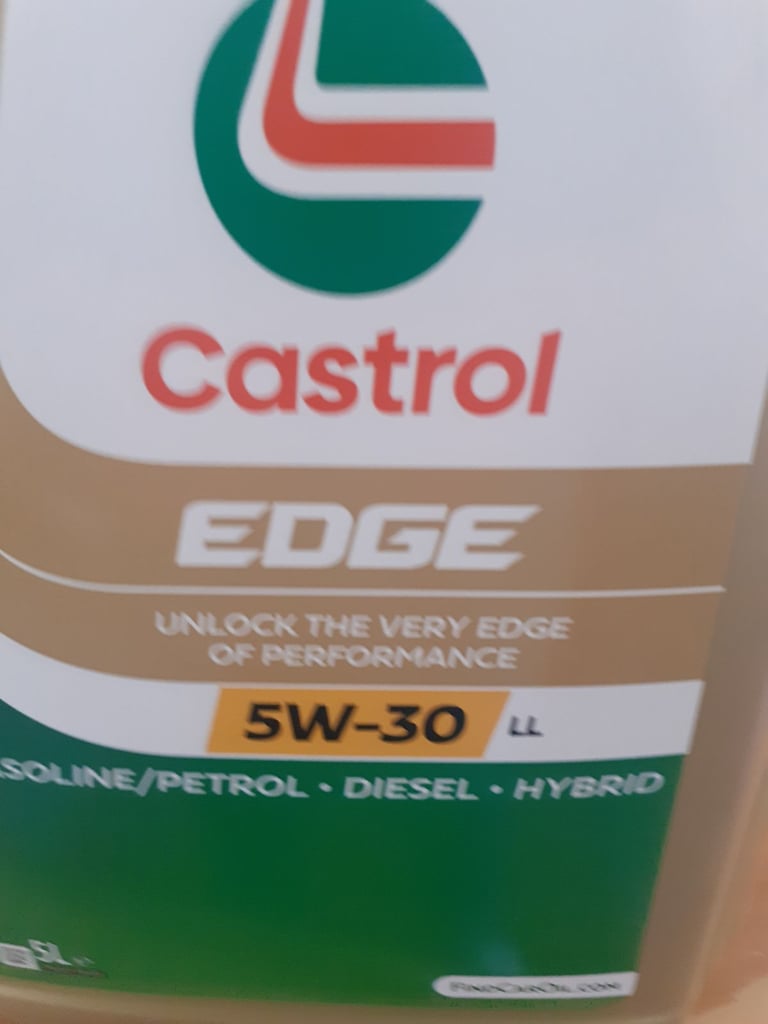 New 5 ltrs of castroll oil 