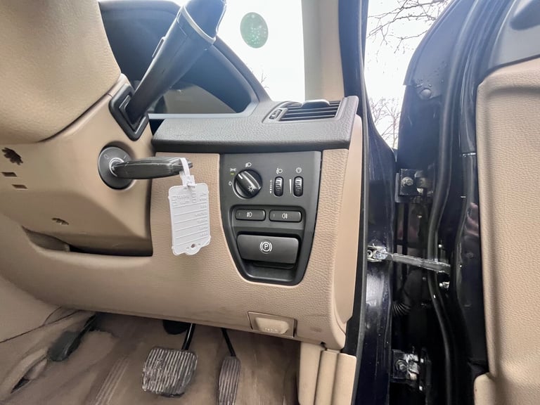 2011 Volvo XC90 2.4 D5 SE SUV 5dr Diesel Geartronic AWD (219 g/km  200 bhp)