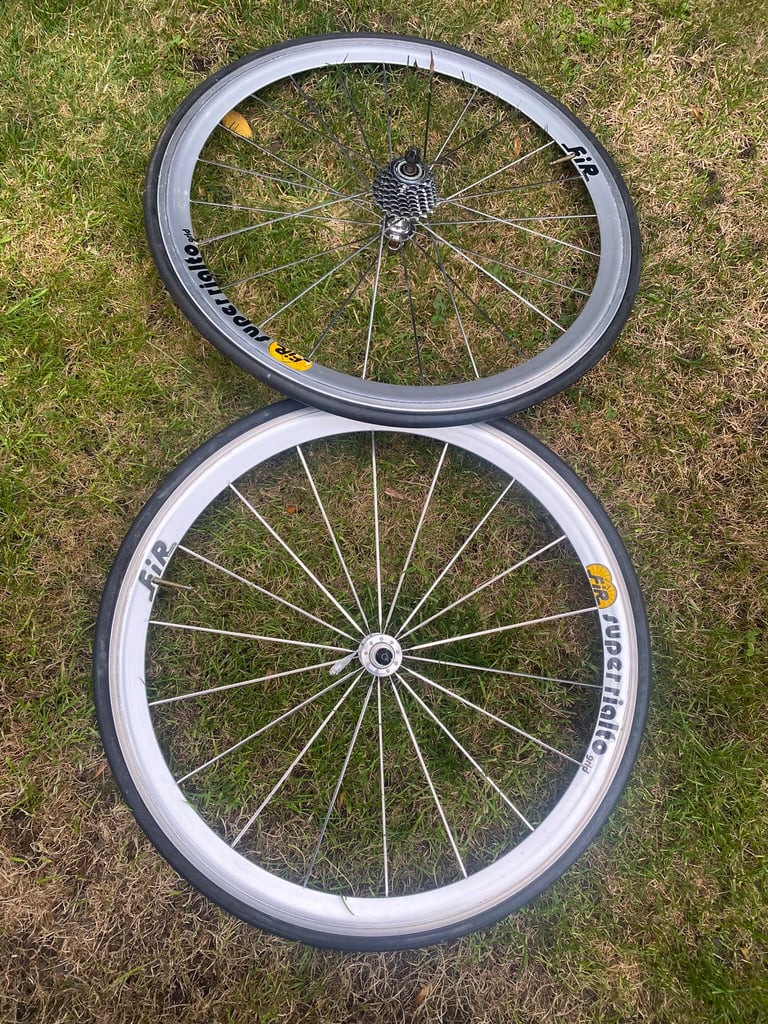 Avigo rialto best sale bike