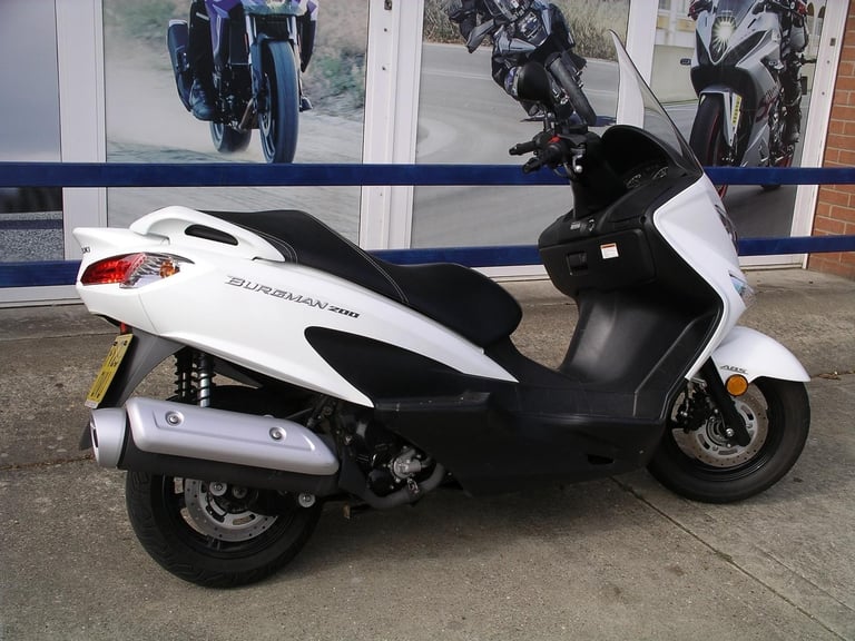 image for 2020 Suzuki Burgman 200 in mint condition. 8400 miles with full history.