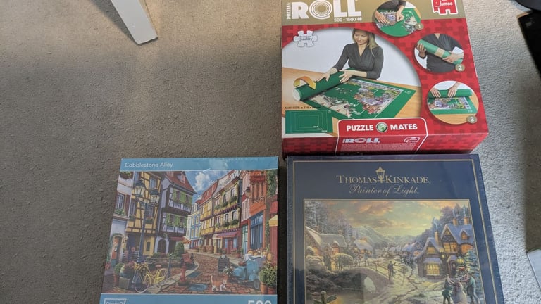 2 Jigsaws and 1 Jigsaw roll mat
