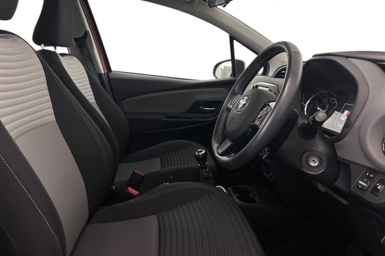 2019 Toyota Yaris 1.5 VVT-i Icon Tech Hatchback 5dr Petrol Manual Euro 6 (111 ps) HATCHBACK Petro...