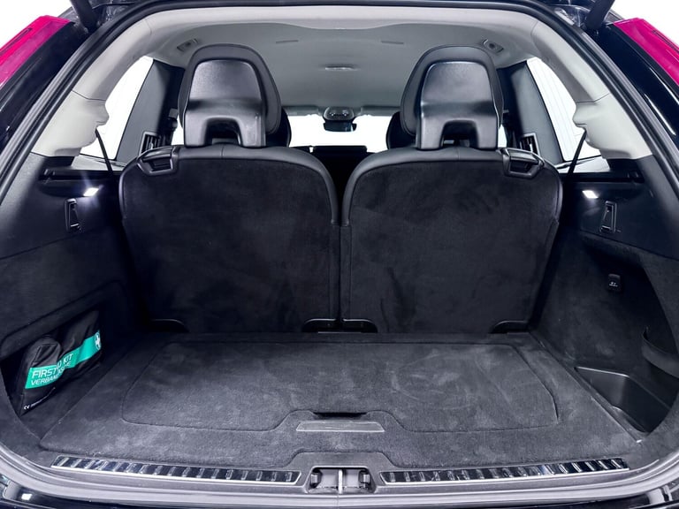 2023 Volvo XC90 Core Bright T8 (455 hp) ESTATE Petrol/Electric Hybrid Automatic