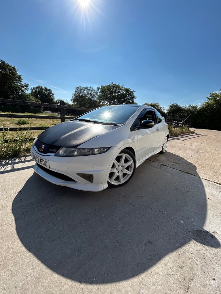 HONDA CIVIC 2.0 TYPE R GT CHAMPIONSHIP WHITE 