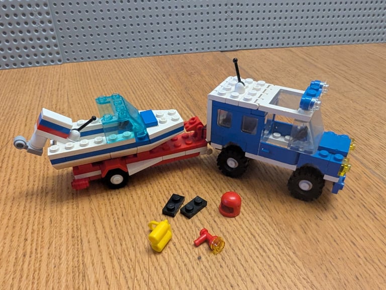 Lego 6698 RV Speed Boat / Lego 6693 Bin Lorry / Lego 6630 Bucket Loader. Complete.