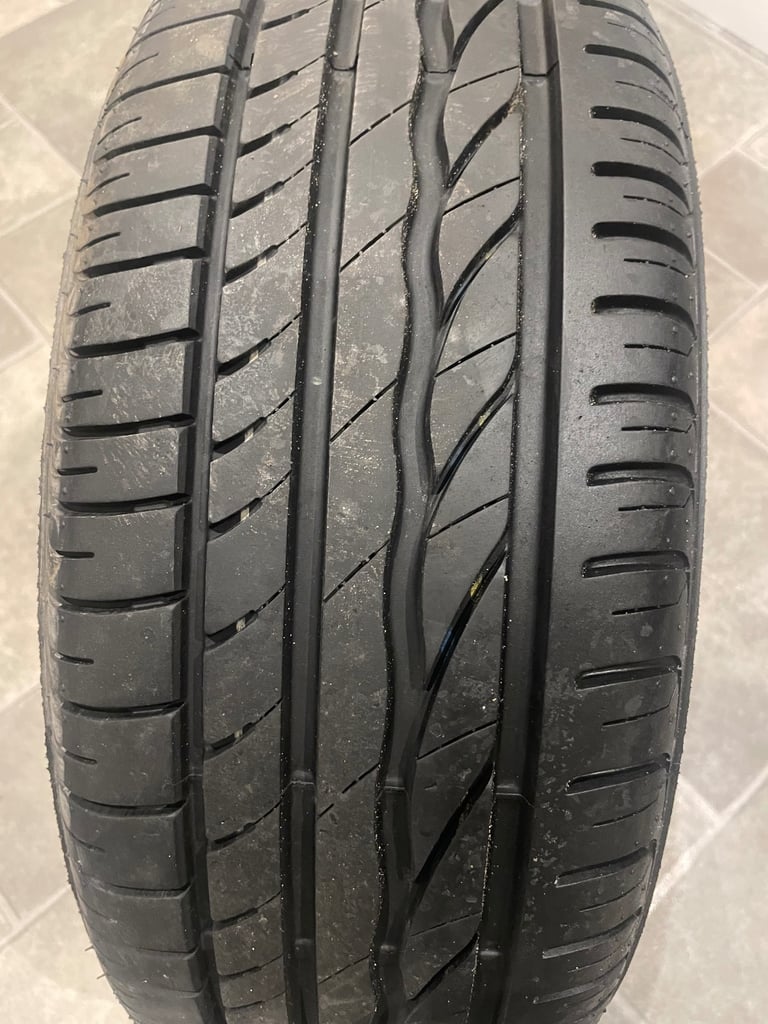 image for Vw / Skoda 5 stud rim 195/55/15 tyre as new 