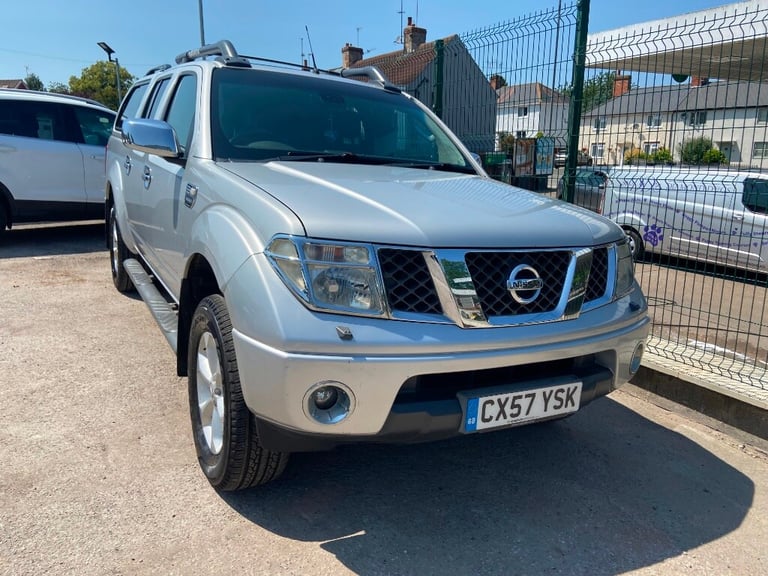 2007 Nissan Navara Double Cab Pick Up Aventura 2.5dCi 4WD PICK UP DIESEL Manual