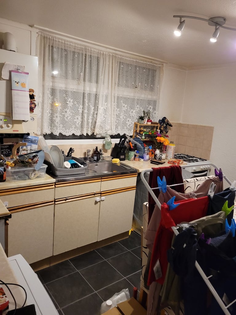 Large one bedroom flat  to  let 