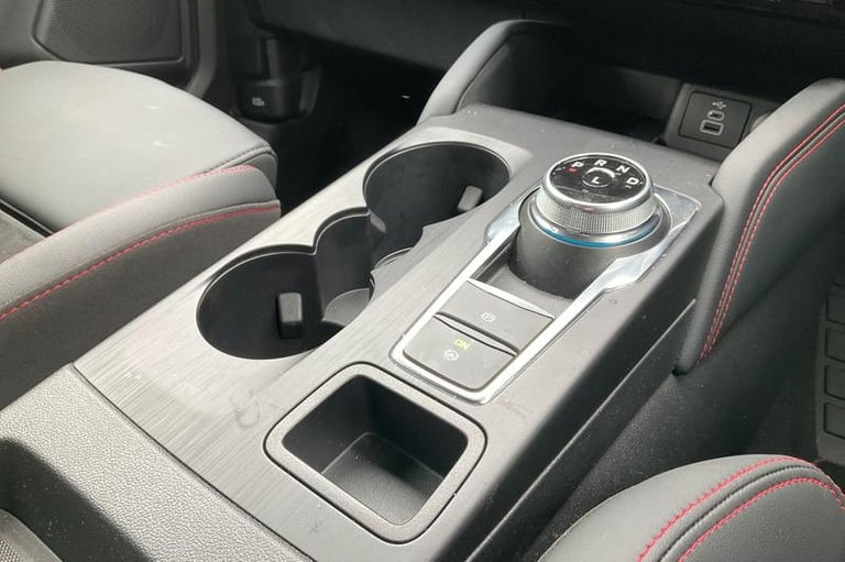 2025 Ford Kuga 2.5 PHEV ST-Line 5dr CVT**FRONT &amp; REAR CAMERA - WIRELESS PHONE CHARGER - PO Es...