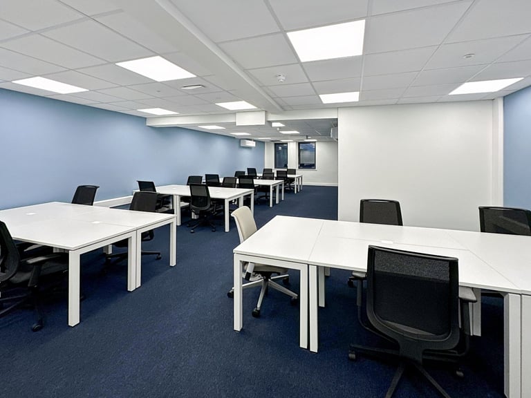 Dunfermline - KY12 7HY, Access to professional office space for 5 people in HQ Hive Workspace