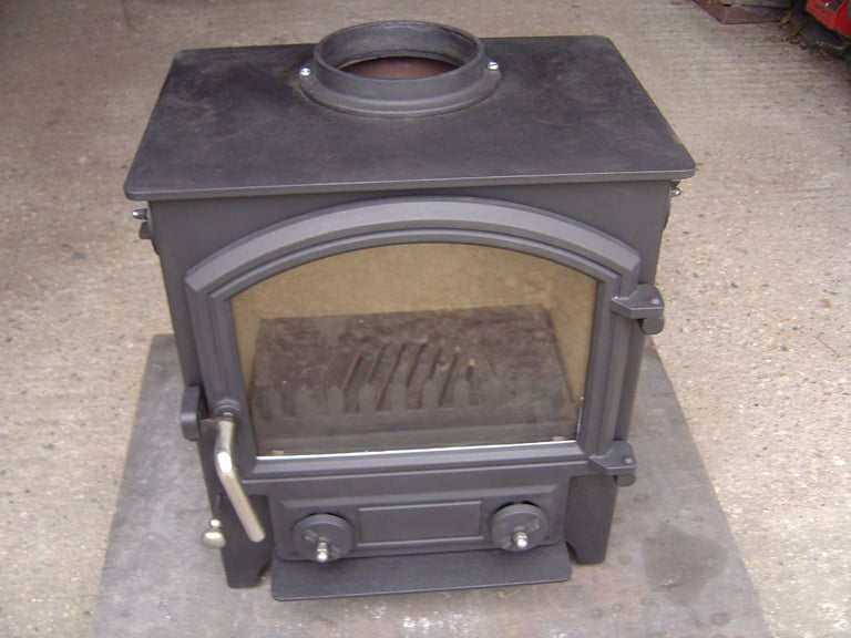 image for Little Thurlow multifuel stove