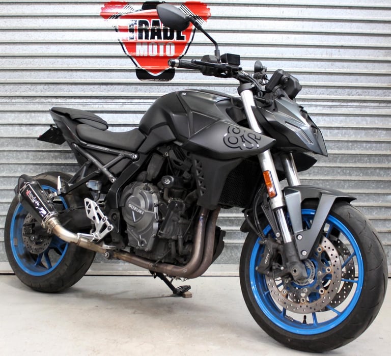 2023 73 SUZUKI GSX-8S GSX8S 800 TRADE SALE 3637MILES NEW MOT PERFORMANCE EXHAUST