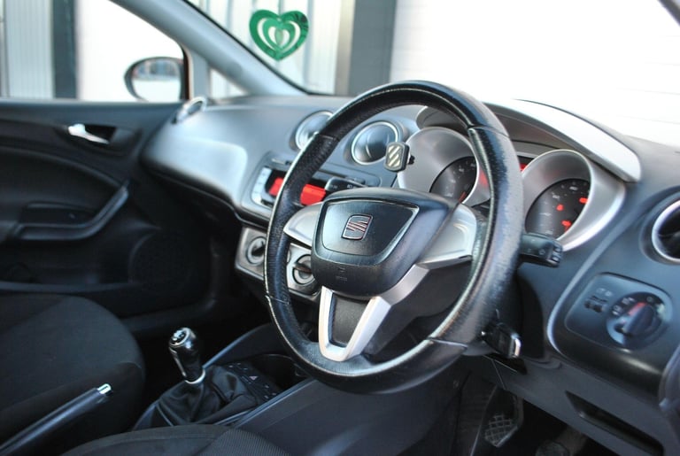 SEAT Ibiza 1.6 16V Sport Euro 4 5dr Petrol Manual - Image 14
