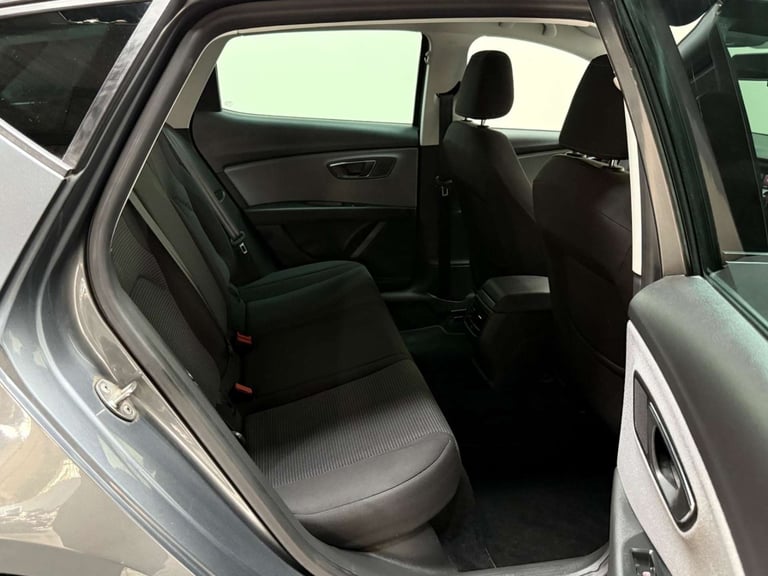 2017 SEAT Leon 1.2 TSI SE Dynamic Technology Euro 6 (s/s) 5dr Hatchback Petrol Manual