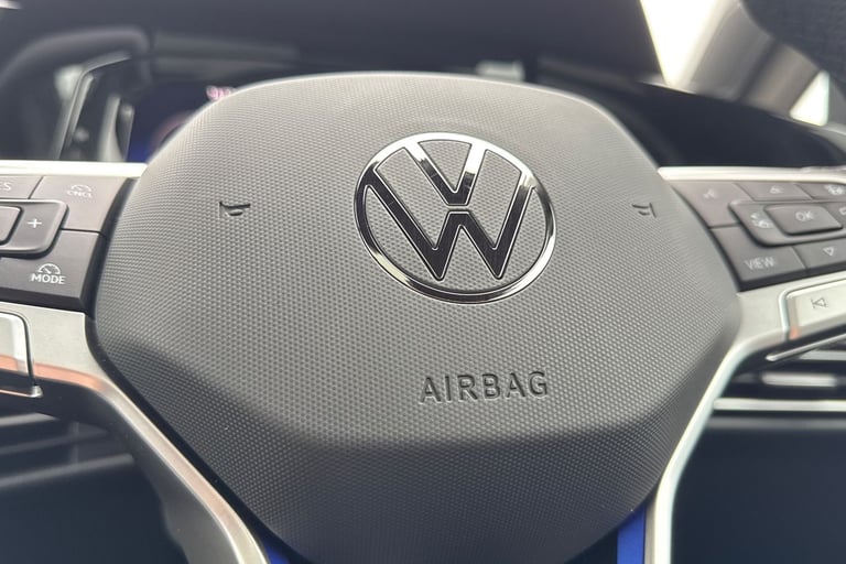 2025 Volkswagen Golf 1.5 TSI 272 GTE eHybrid 5dr DSG **HEADS UP DISPLAY + PAN ROOF** Hatchback PE...