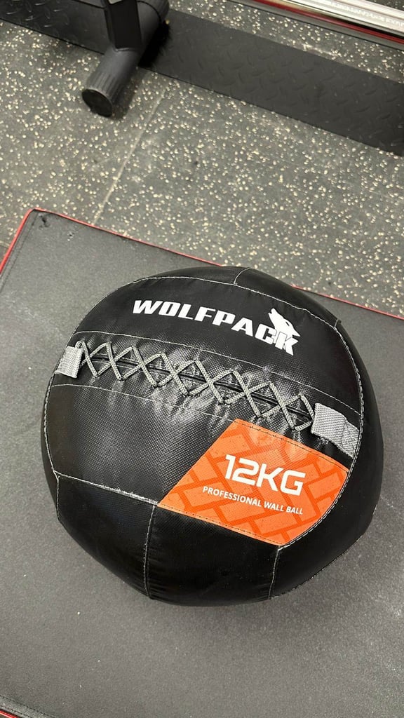 CLEARANCE: Wall Balls (Gym Crossfit Hyrox)