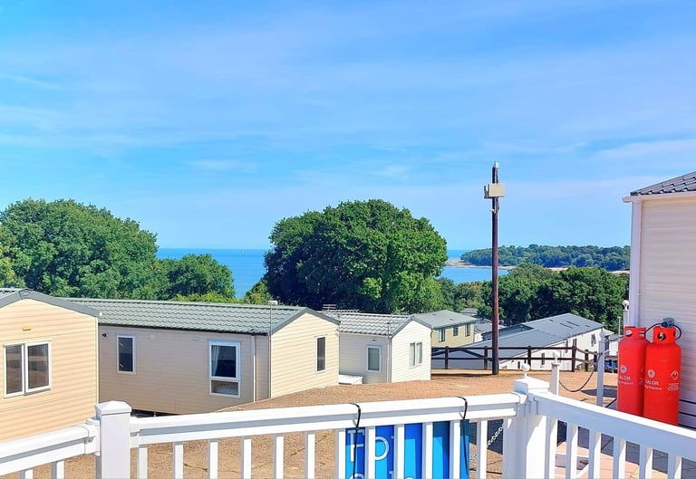 Stunning Three Bedroom Holiday Home situated on Nodes Point Holiday Park 