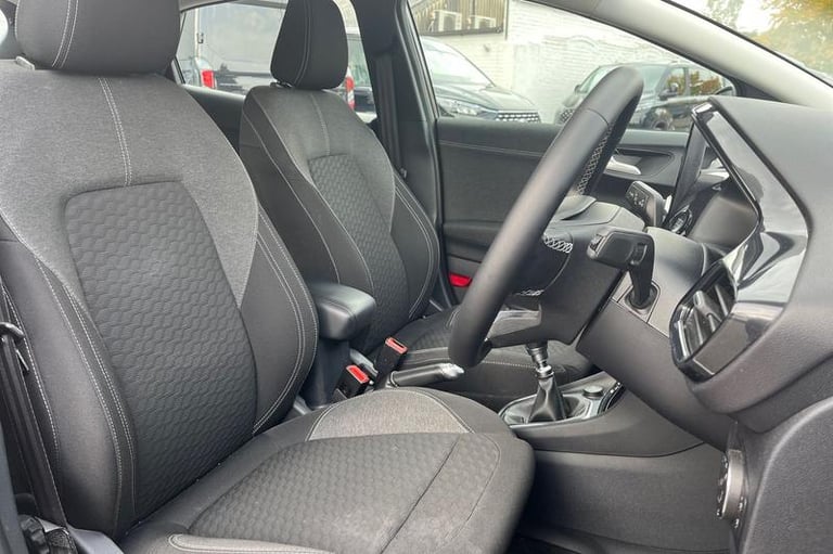 2023 Ford Puma 1.0L EcoBoost 125ps Hybrid mHEV Titanium 5dr Manual Manual Hatchback Petrol Manual